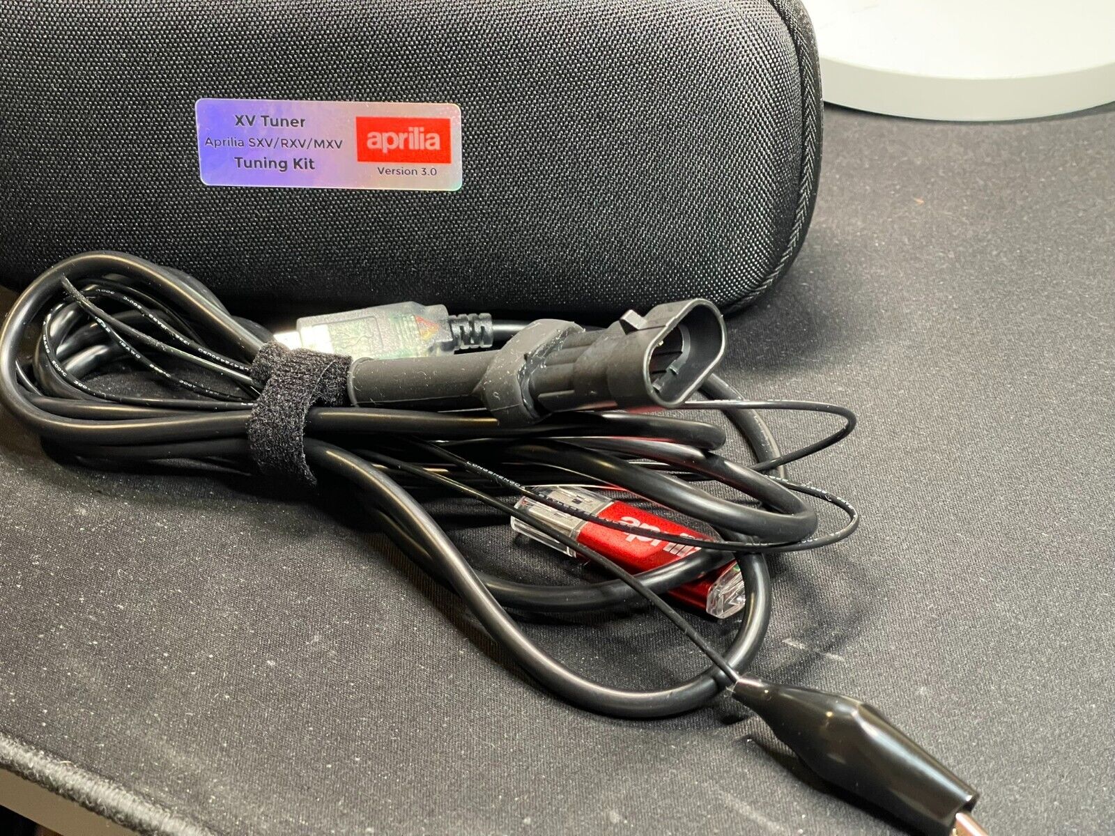 XV Tuner cable with USB connector